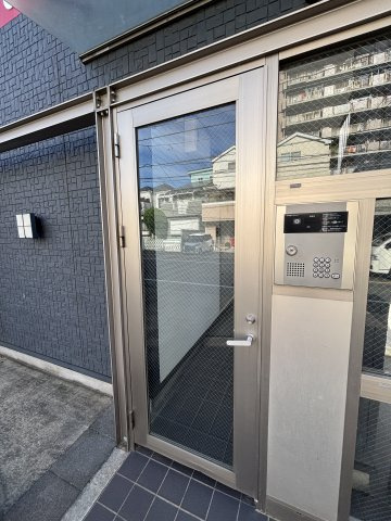 アーク船橋のエントランス