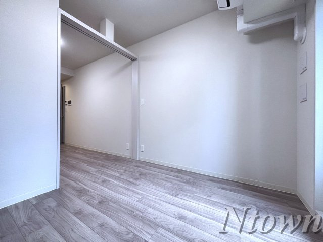 【洋室】 | プレサンス名駅南ブリエ | 個人の部屋や寝室として使える洋室です
