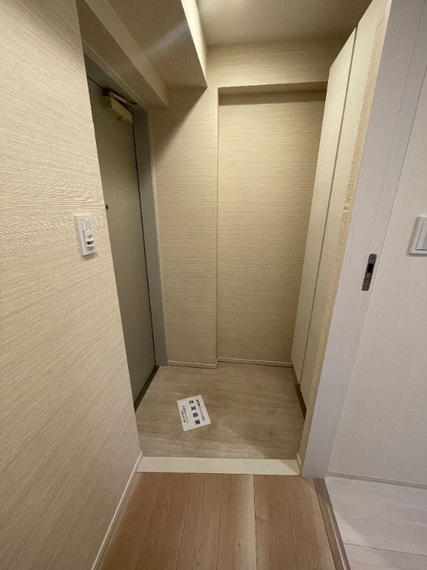 ＶＥＲ ＦＬＡＴの玄関