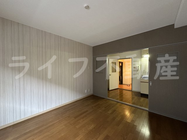 新深江ツリガミビルパートⅠの居間・リビング|居間です