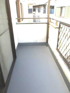 岩出市　東坂本のバルコニー