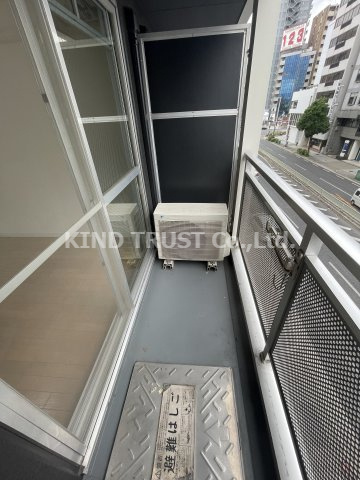 貴王天満橋のバルコニー|暖かな日差しのふりそそぐバルコニー