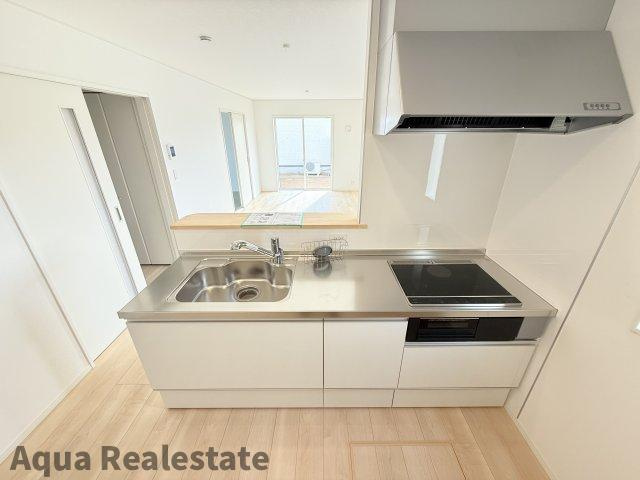 丸亀市今津町の新築一戸建のキッチン|使いやすいキッチンです