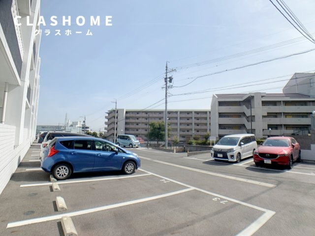 ペンディオの駐車場