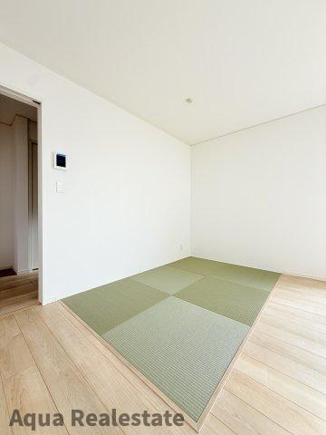 丸亀市今津町の新築一戸建の子供部屋|お子さんと一緒に遊べます