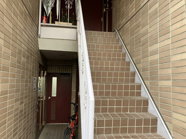 ヴァーチェ自由が丘のエントランス