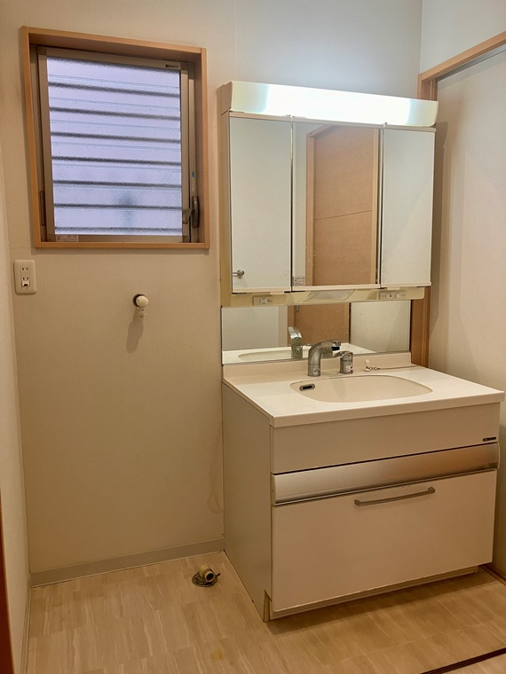 若草台戸建の洗面所