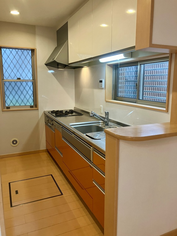 若草台戸建のキッチン