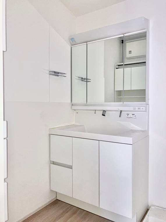 中落合戸建の洗面所