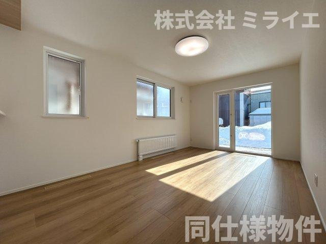 【新築戸建】札幌市東区本町1条6丁目6棟の居間・リビング
