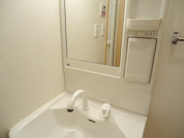 サールナートの洗面所|洗髪洗面化粧台