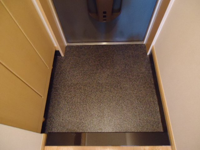 サールナートの玄関|玄関