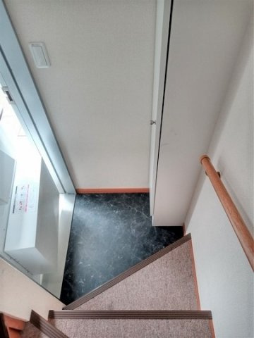 レオパレスカンナの玄関