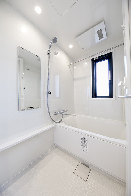 ライオンズフォーシア清澄白河の浴室|※写真は同タイプ住戸です。