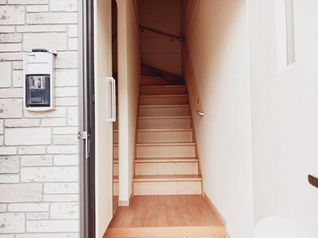 エレガンスヤツオＥの玄関