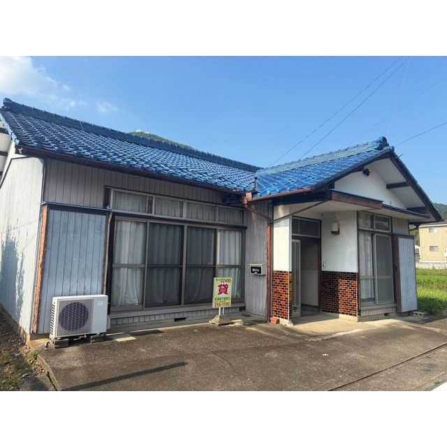 真福寺公民館前貸家