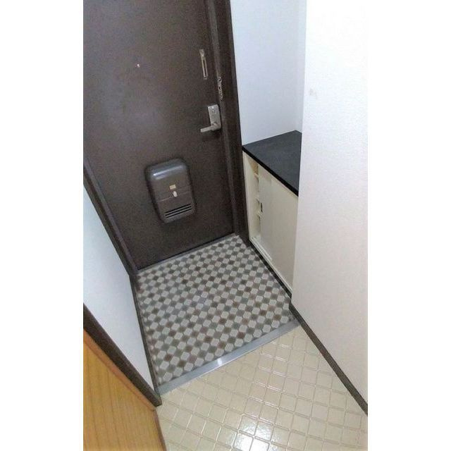 グリーンハイツ福光の玄関