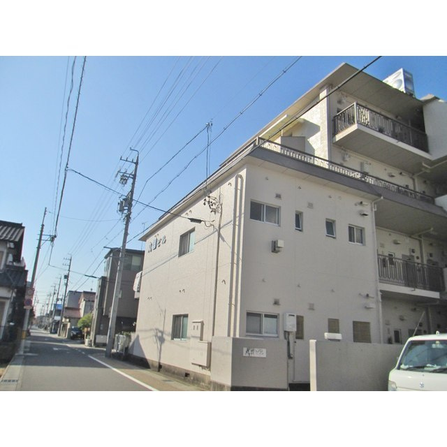 丸国ビルの外観