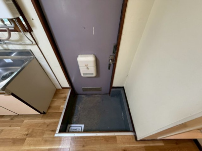 【玄関】 | ヒカリハイツ