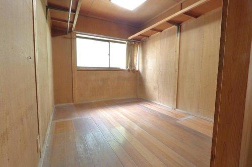 松江市東津田町の内装