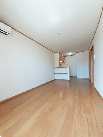 アルハンブラ二番館の居間・リビング