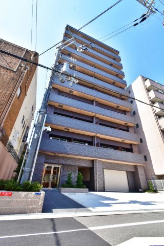 Warm天下茶屋の外観