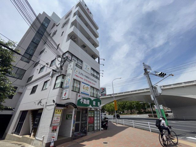 アイビスパークの外観