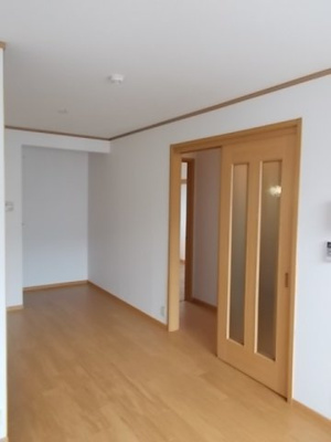 【その他】 | サン・ルミエール八番館