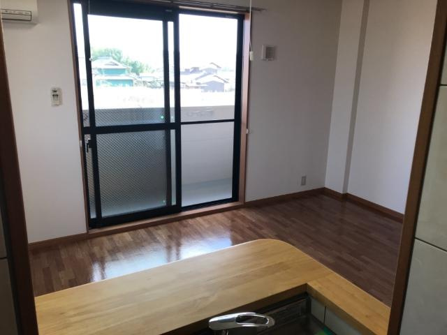 ルナフィットの居間・リビング|リビング