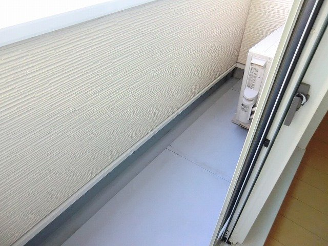 ゼファー楓のバルコニー