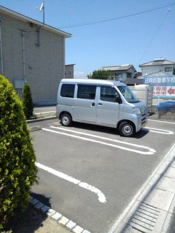 ピアチェーレⅠの駐車場