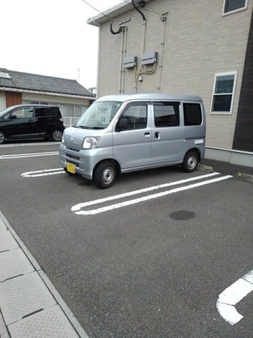 サンリットⅠの駐車場