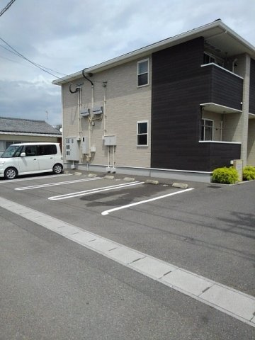 サンリットⅠの駐車場