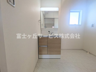 【独立洗面台】 | 磐田市池田 新築一戸建て 2号棟 | 独立洗面台です