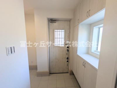 【玄関】 | 磐田市池田 新築一戸建て 2号棟 | 玄関です