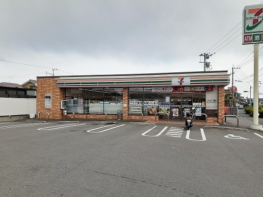 ゼファーしるくの周辺|セブンイレブン伊形店まで940m