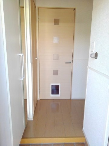 ゼファーしるくの玄関