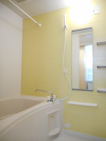 ラコルト　Ａの浴室