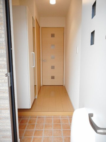 ラコルト　Ａの玄関