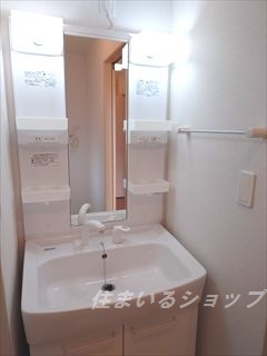 安芸高田市吉田町吉田のアパートの洗面所