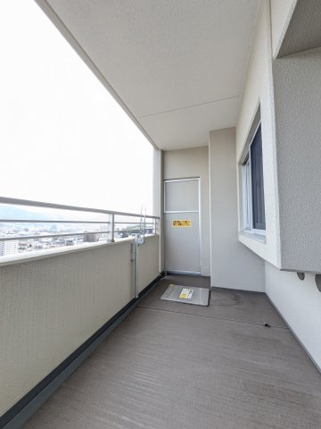 【バルコニー】