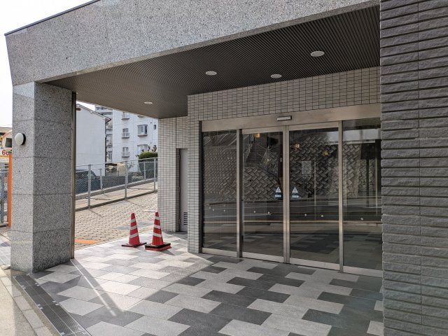 【エントランス】