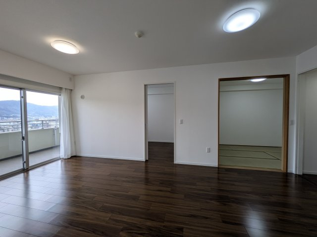 【居間・リビング】