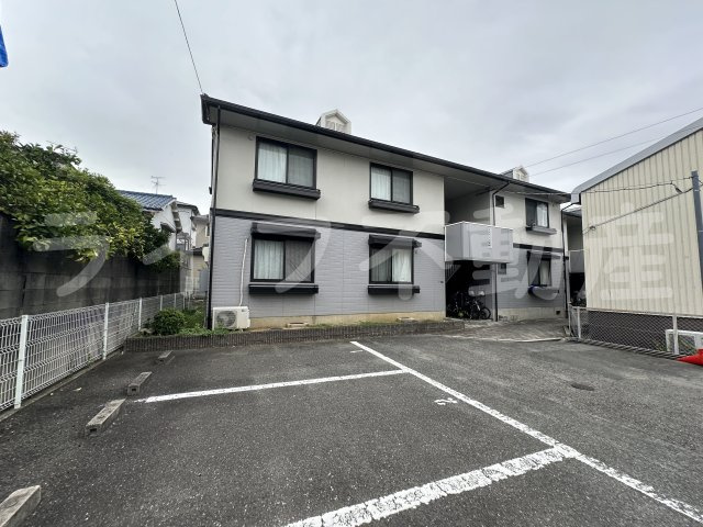 シャルマン横小路