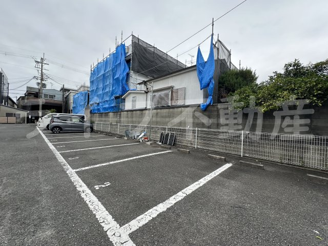 シャルマン横小路の駐車場|駐車場完備です