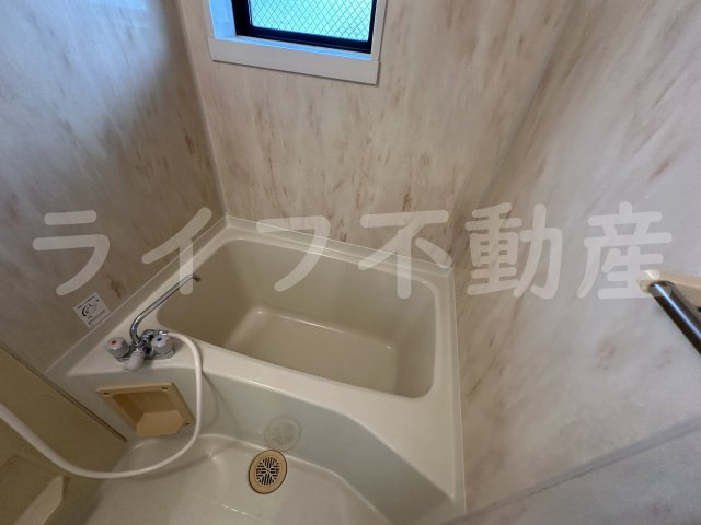 シャルマン横小路の浴室|お風呂です