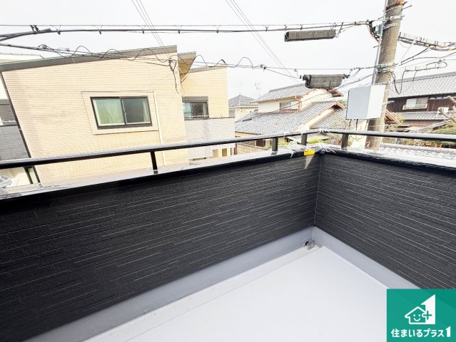 茨木市島　第3期　新築一戸建てのバルコニー|ワイドバルコニーは洗濯物を干すスペースが広いのでご家族が多くても安心！
