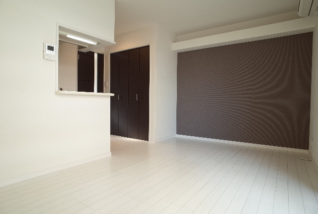 リバル吉塚IIの居間・リビング