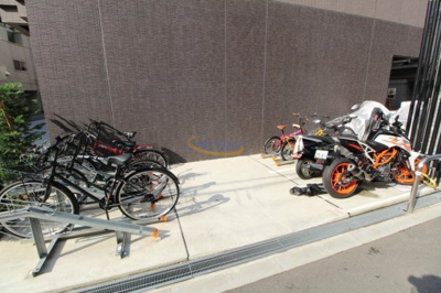 【駐車場】 | LaDouceur梅田イースト