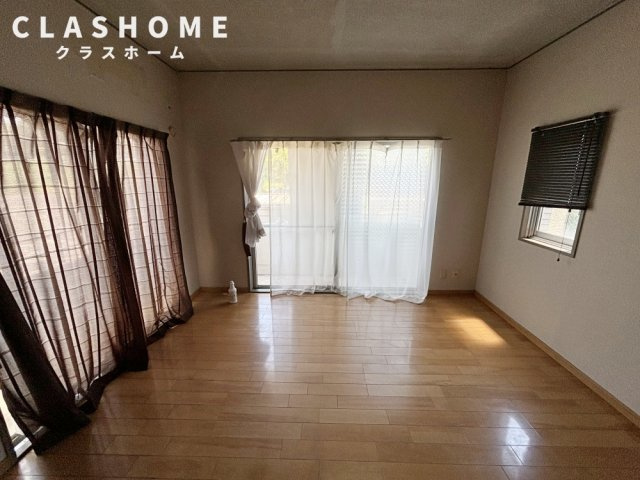 ロイヤル長草　　刈谷市近郊の賃貸はクラスホーム刈谷店の居間・リビング|同物件の別部屋になります。